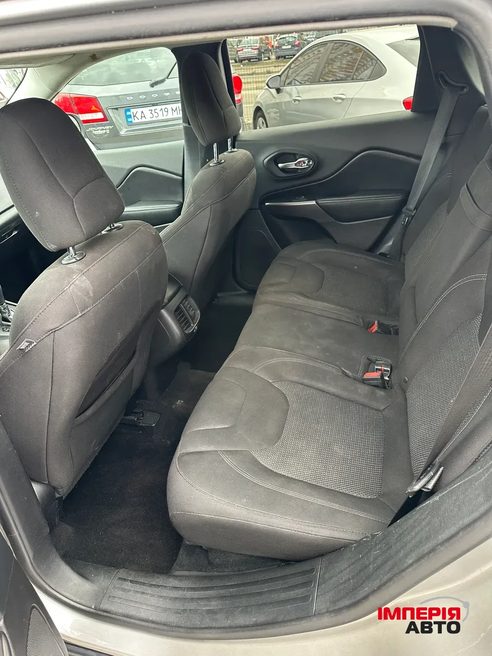 Jeep Cherokee - фото 5