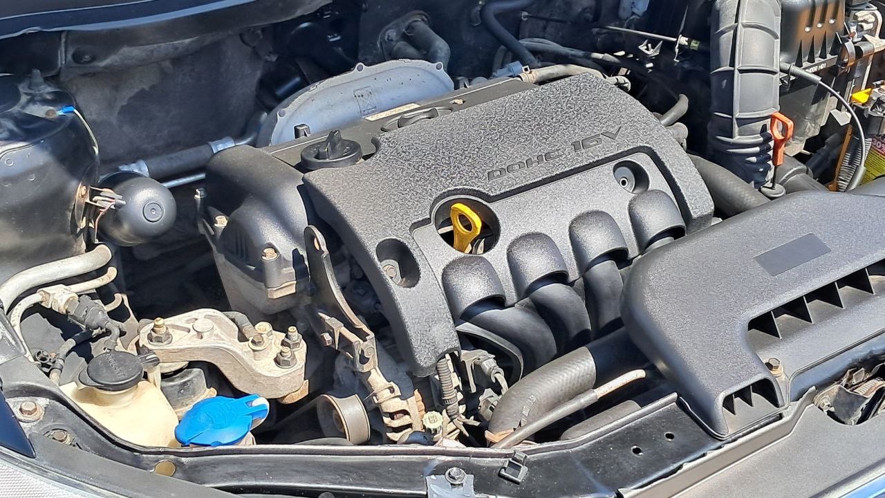 Hyundai Elantra - фото 24