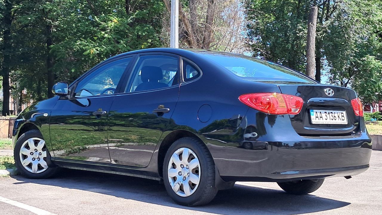 Hyundai Elantra - фото 31