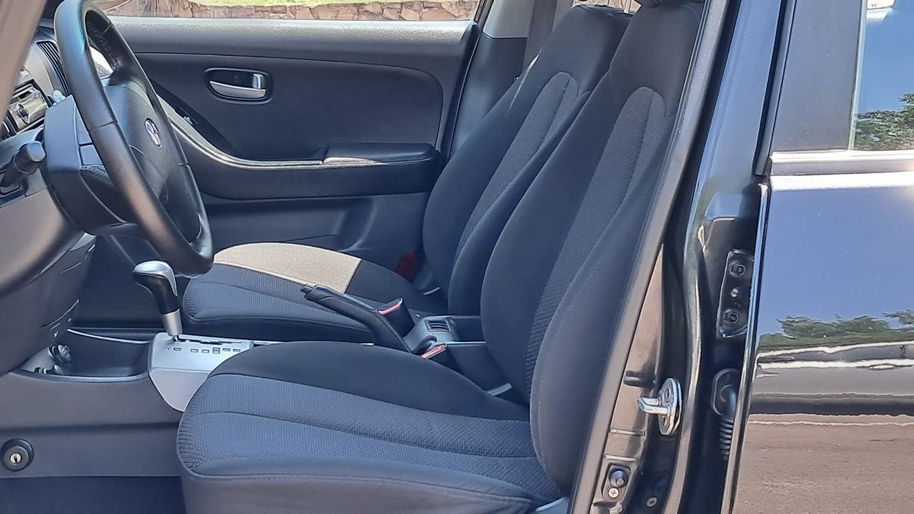 Hyundai Elantra - фото 33