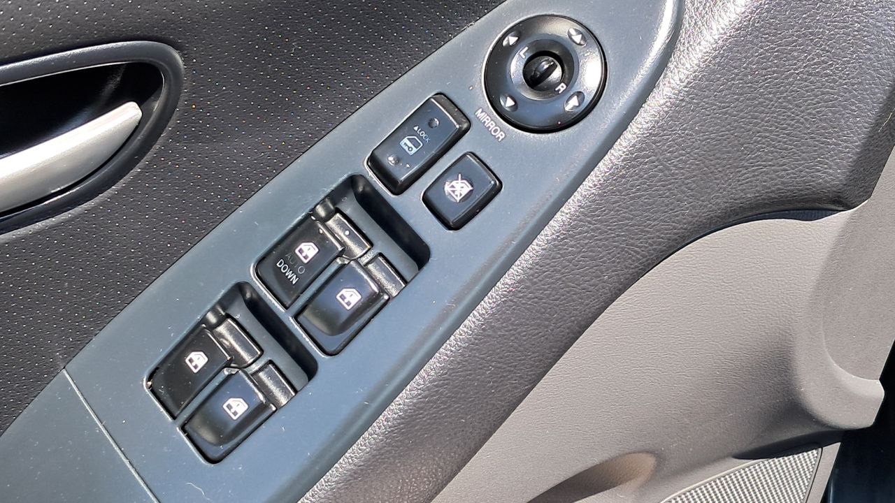 Hyundai Elantra - фото 15