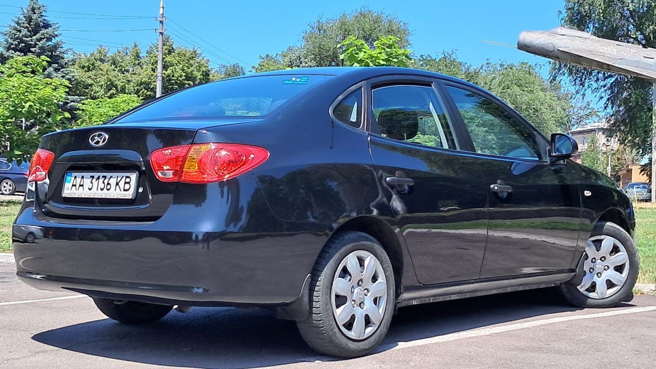 Hyundai Elantra - фото 54