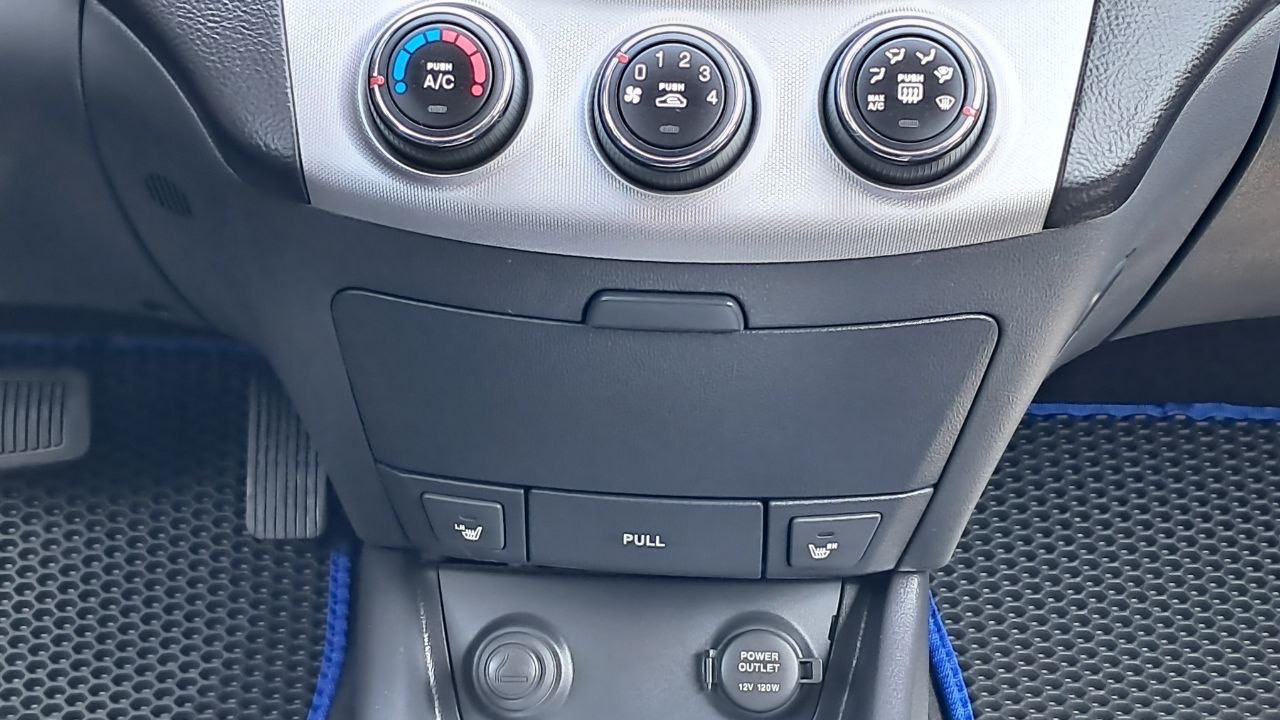 Hyundai Elantra - фото 17