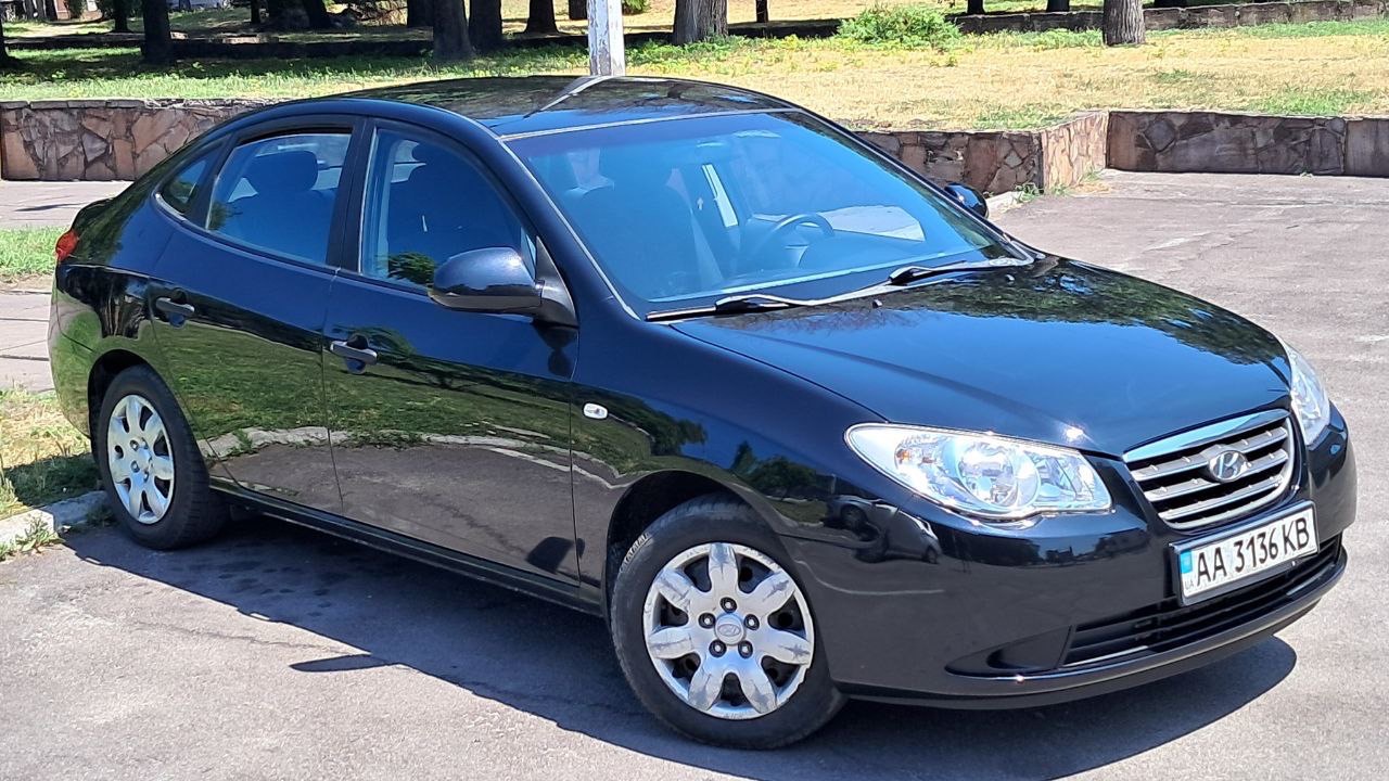 Hyundai Elantra - фото 28