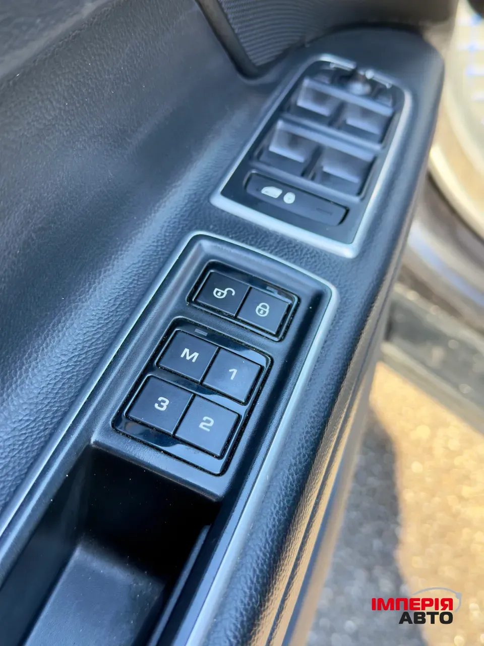 Jaguar XF - фото 20