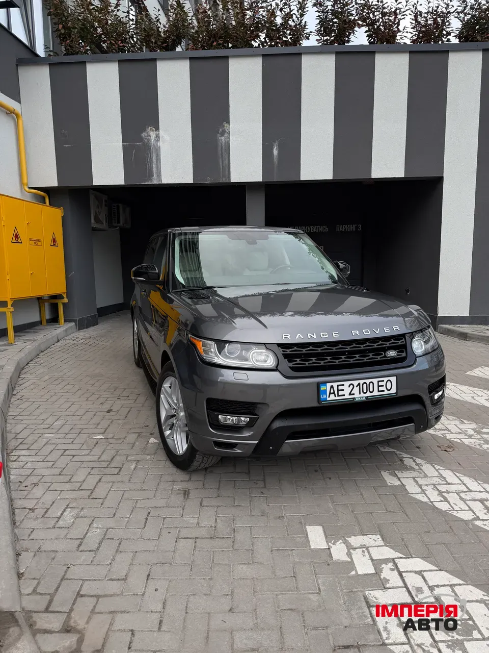 Land Rover Range Rover Sport - фото 1