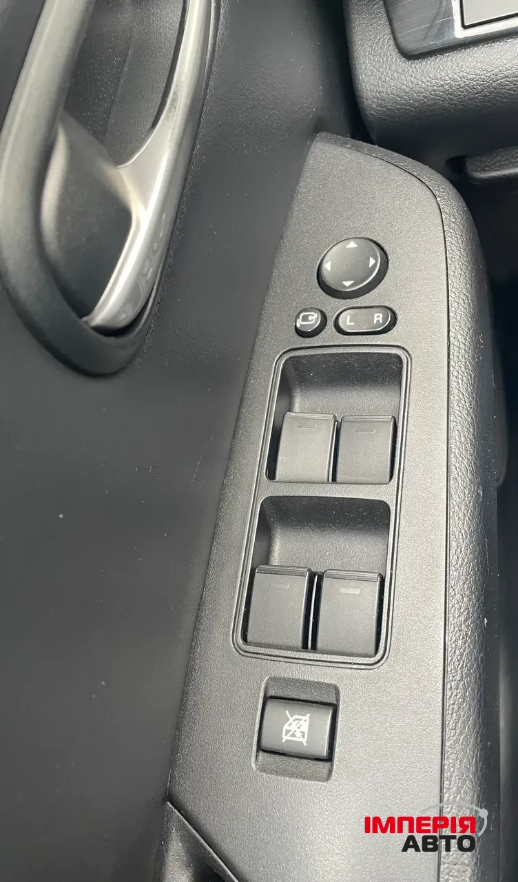 Mazda 6 - фото 12