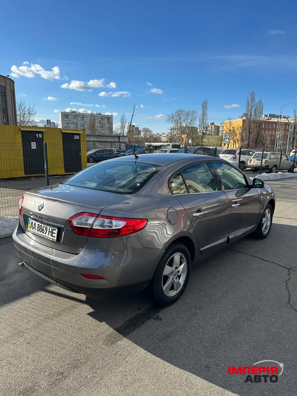 Renault Fluence - фото 2