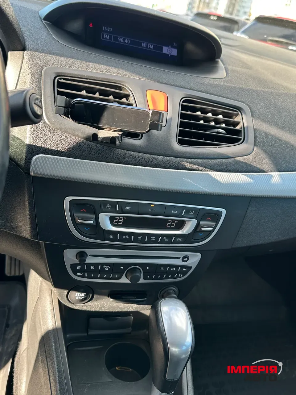 Renault Fluence - фото 7