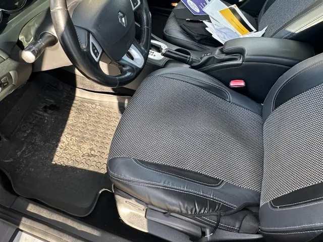 Renault Fluence - фото 5