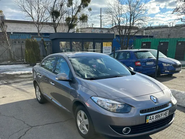 Renault Fluence - фото 1