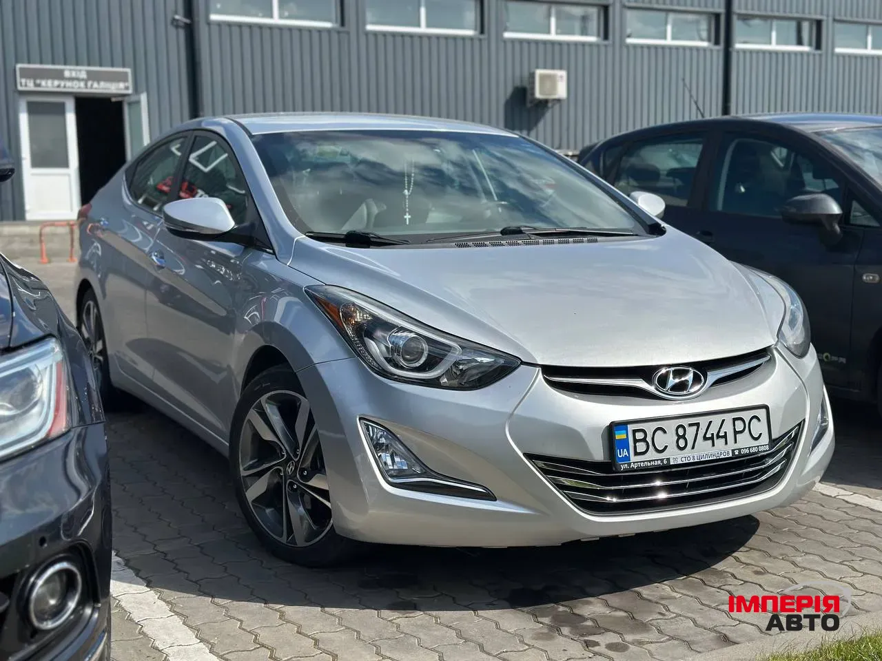 Hyundai Elantra - фото 6