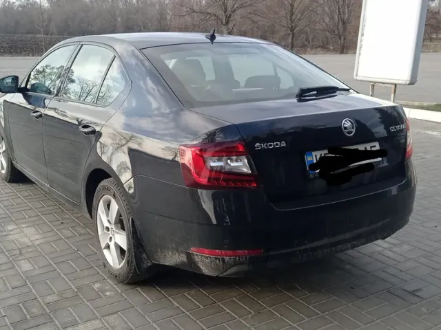 Skoda Octavia - фото 4