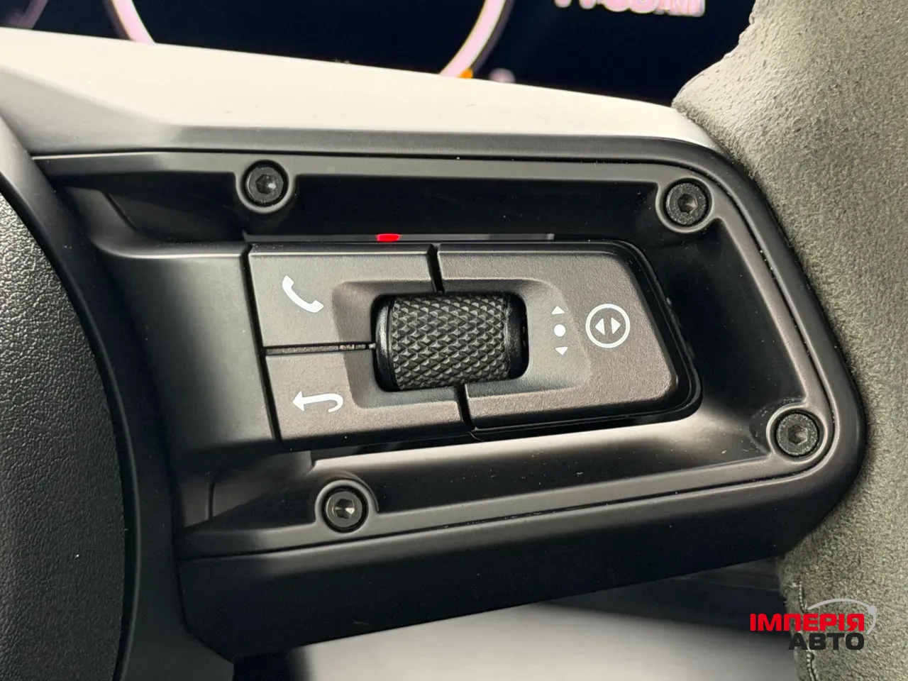 Porsche Taycan - фото 23