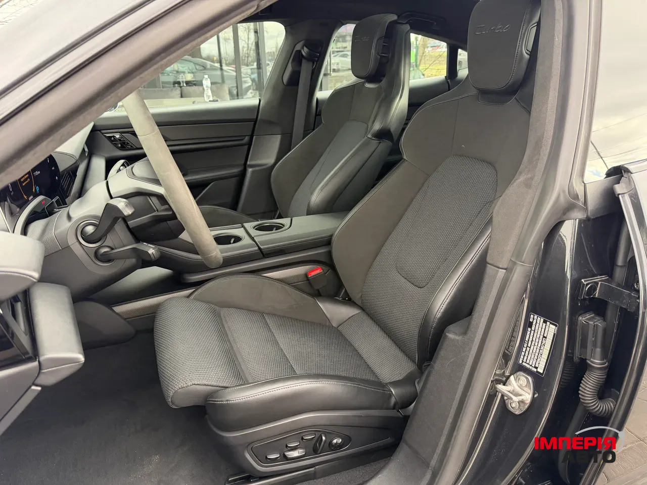 Porsche Taycan - фото 15