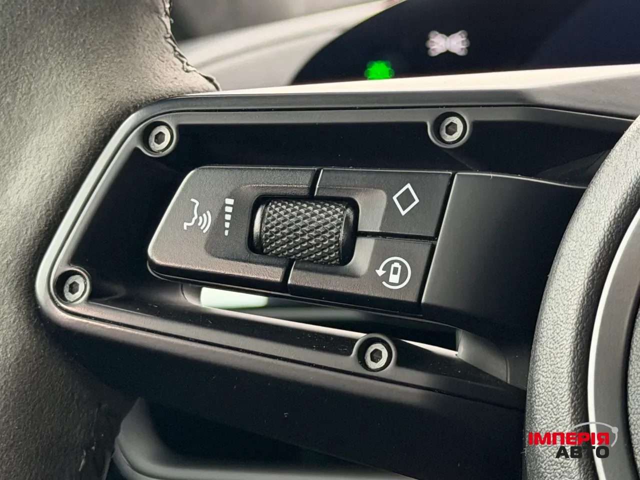 Porsche Taycan - фото 21