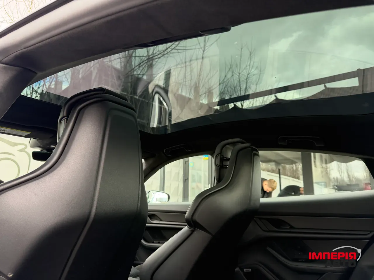 Porsche Taycan - фото 31