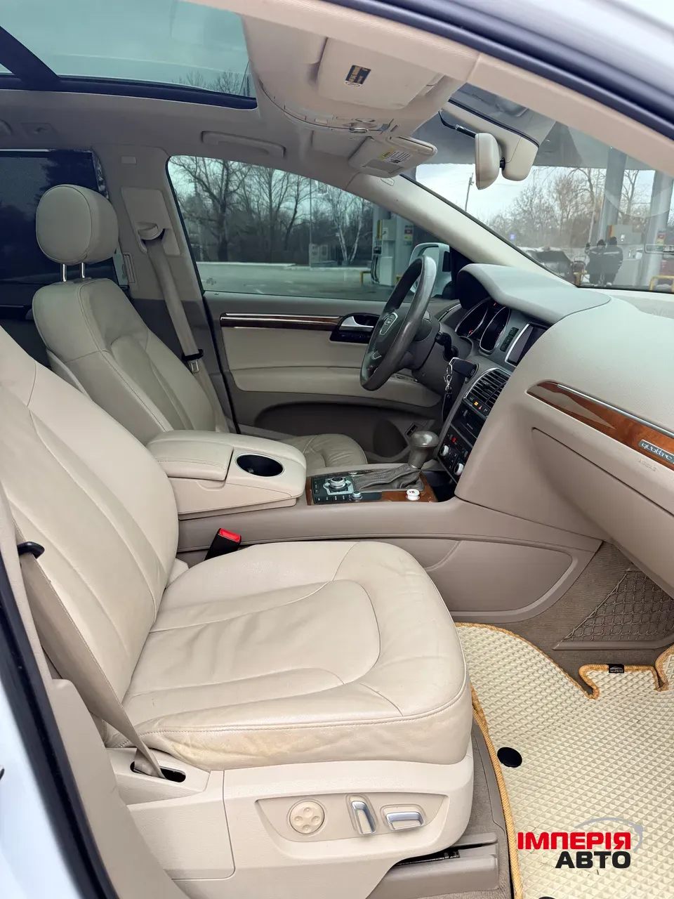 Audi Q7 - фото 34