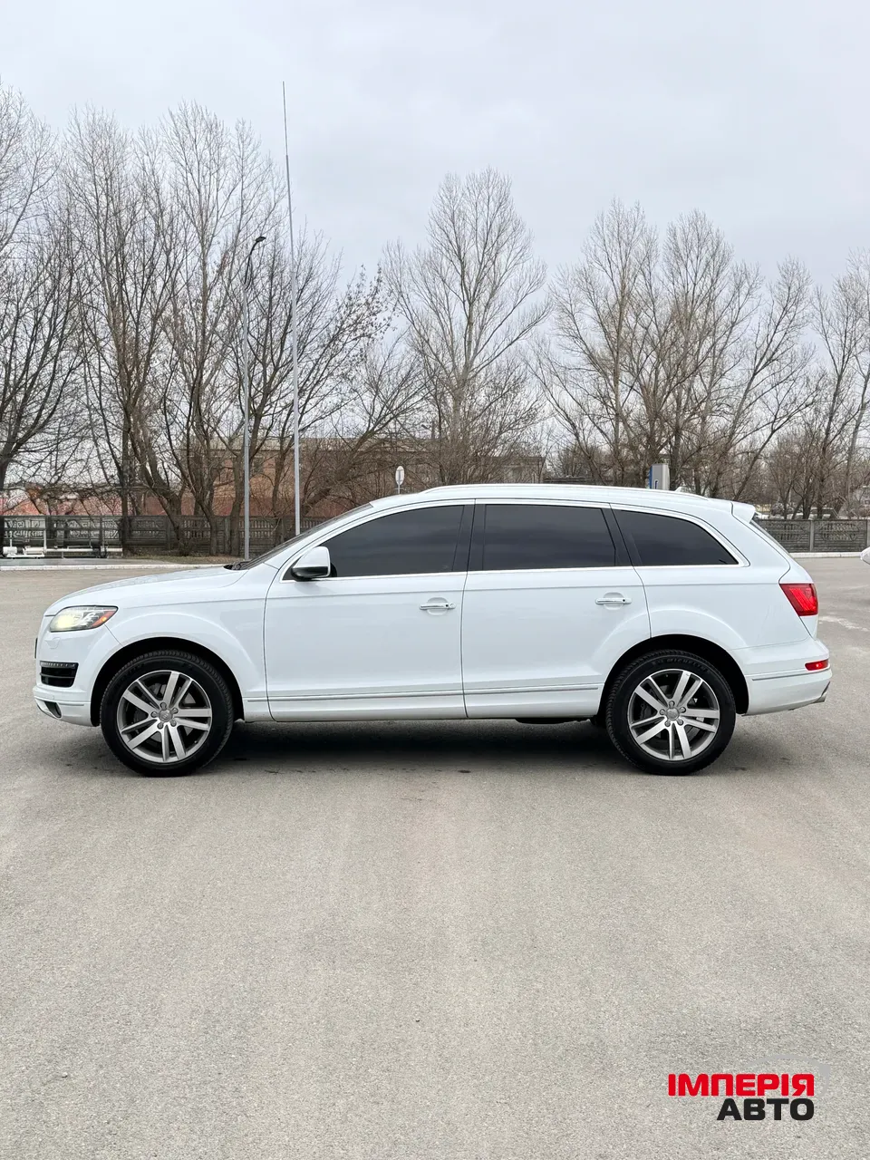 Audi Q7 - фото 7