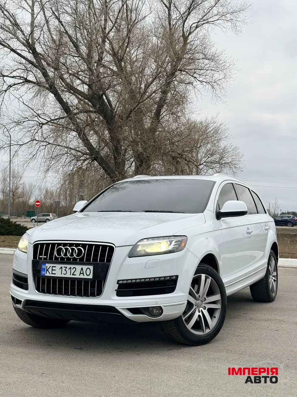Audi Q7 - фото 1