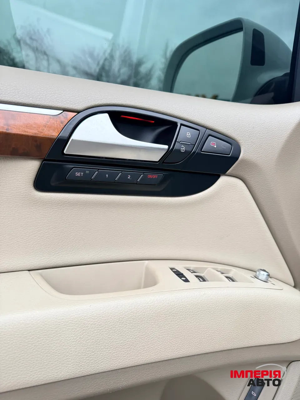 Audi Q7 - фото 20