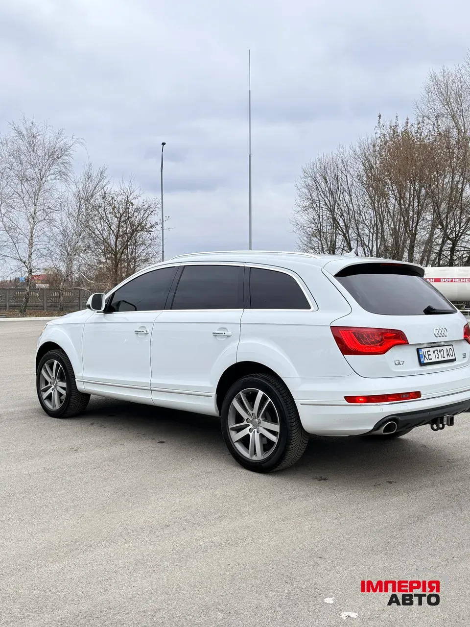 Audi Q7 - фото 10
