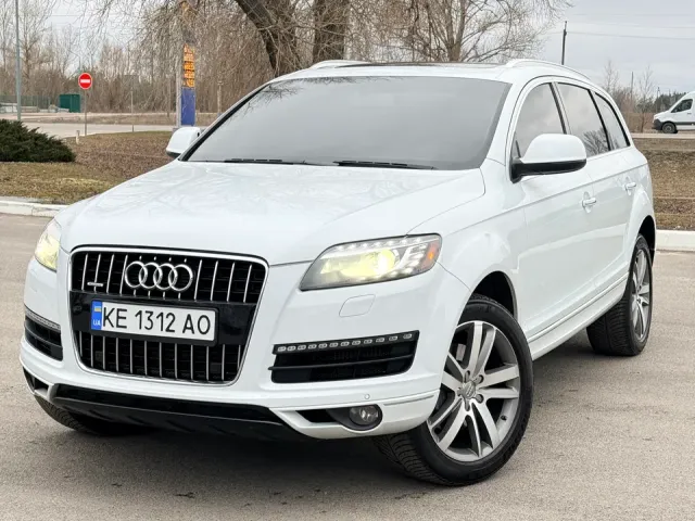 Audi Q7 - фото 2