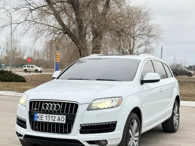 Audi Q7 - фото 4