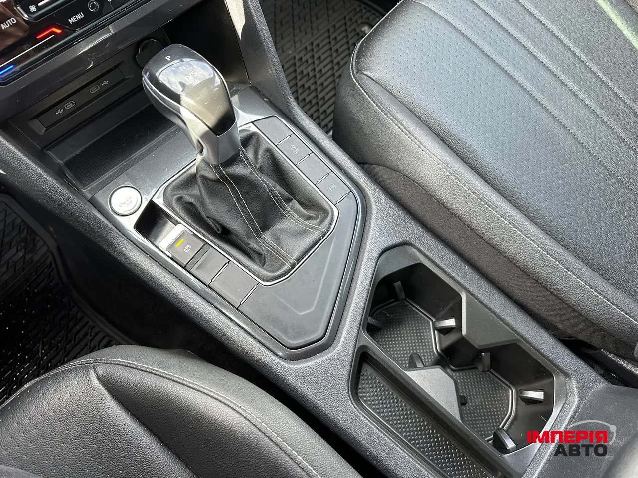 Volkswagen Tiguan R - фото 31