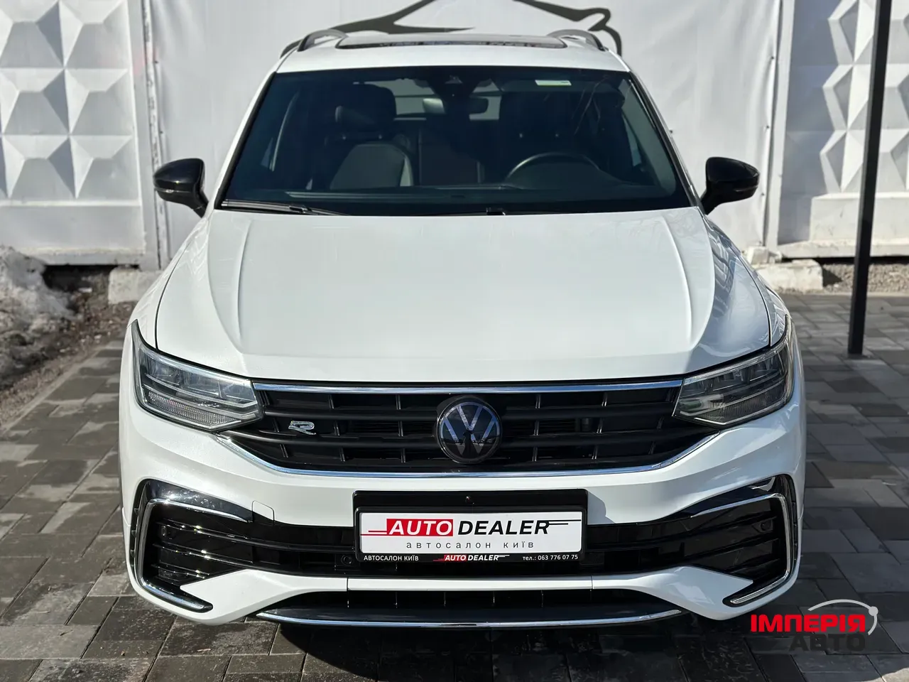 Volkswagen Tiguan R - фото 2