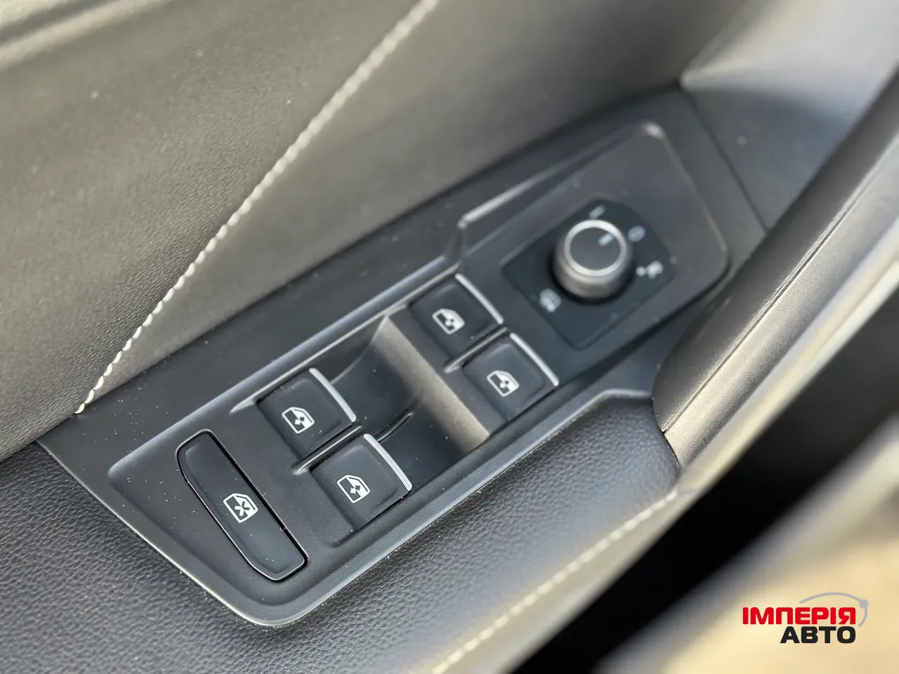 Volkswagen Tiguan R - фото 16