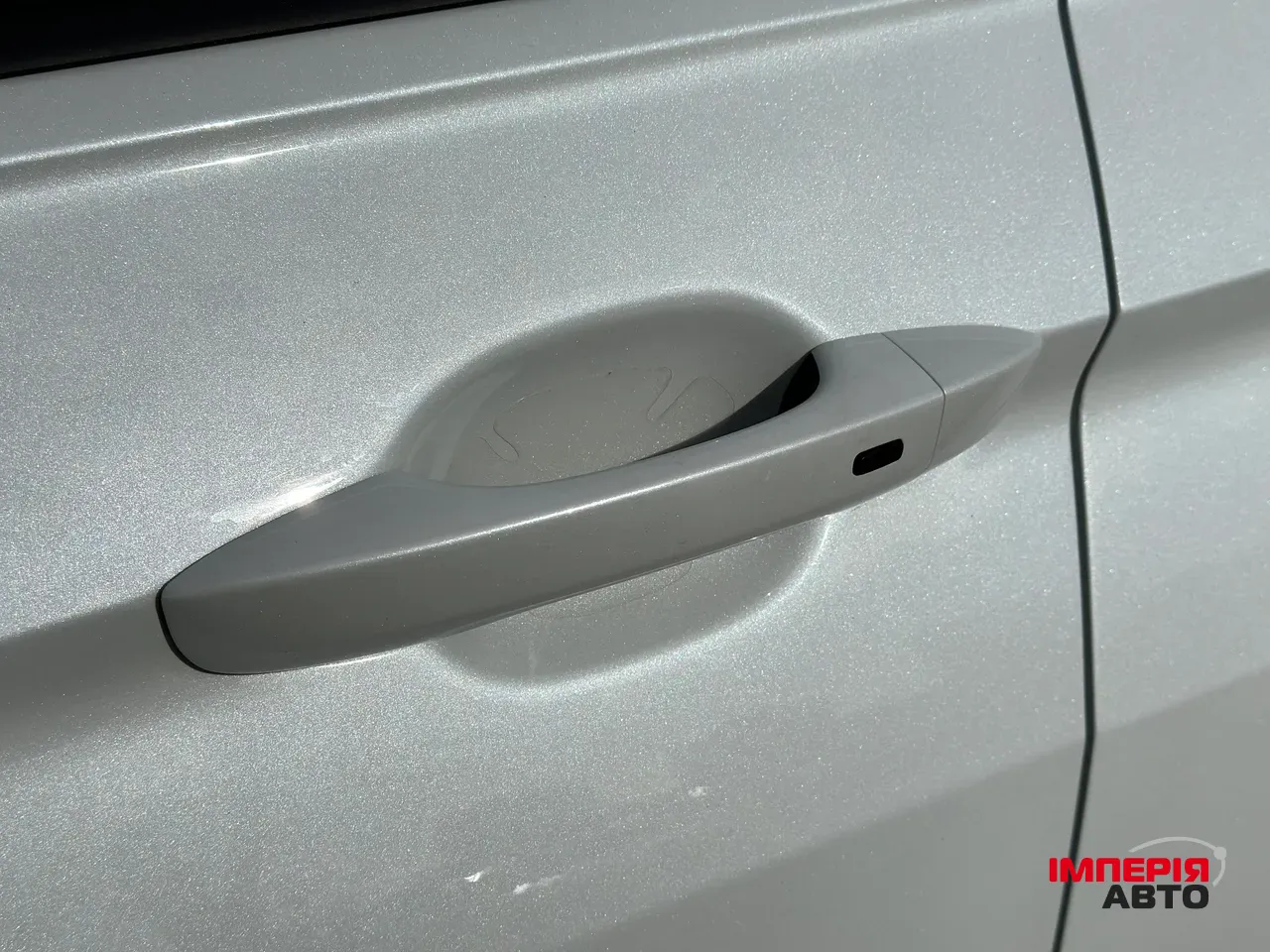 Volkswagen Tiguan R - фото 7