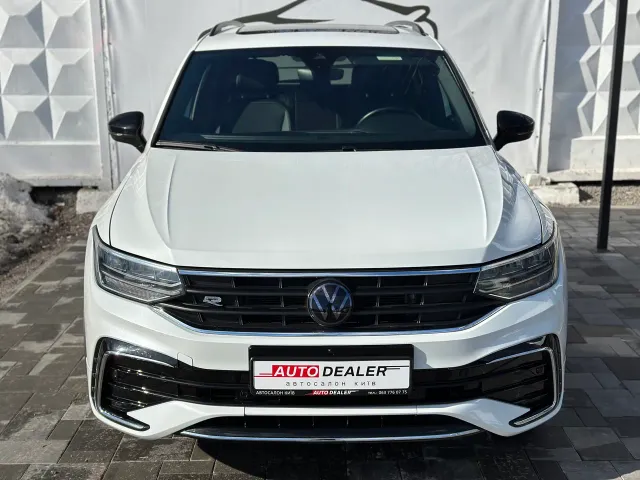 Volkswagen Tiguan R - фото 2