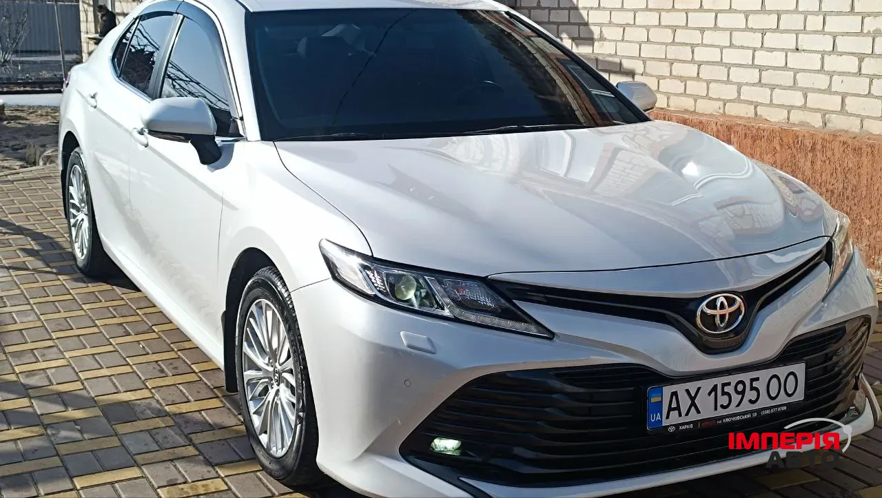 Toyota Camry - фото 6