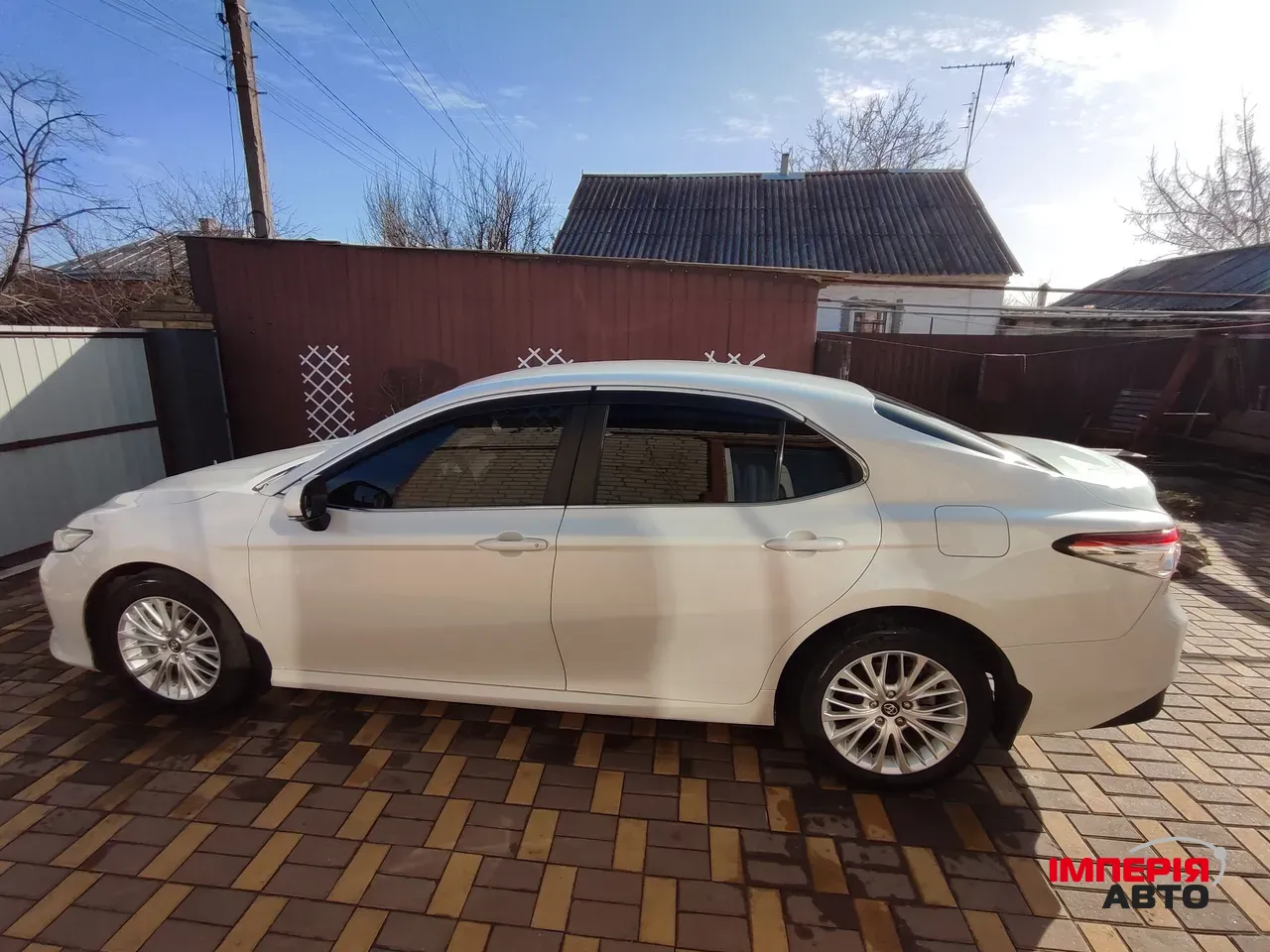 Toyota Camry - фото 4