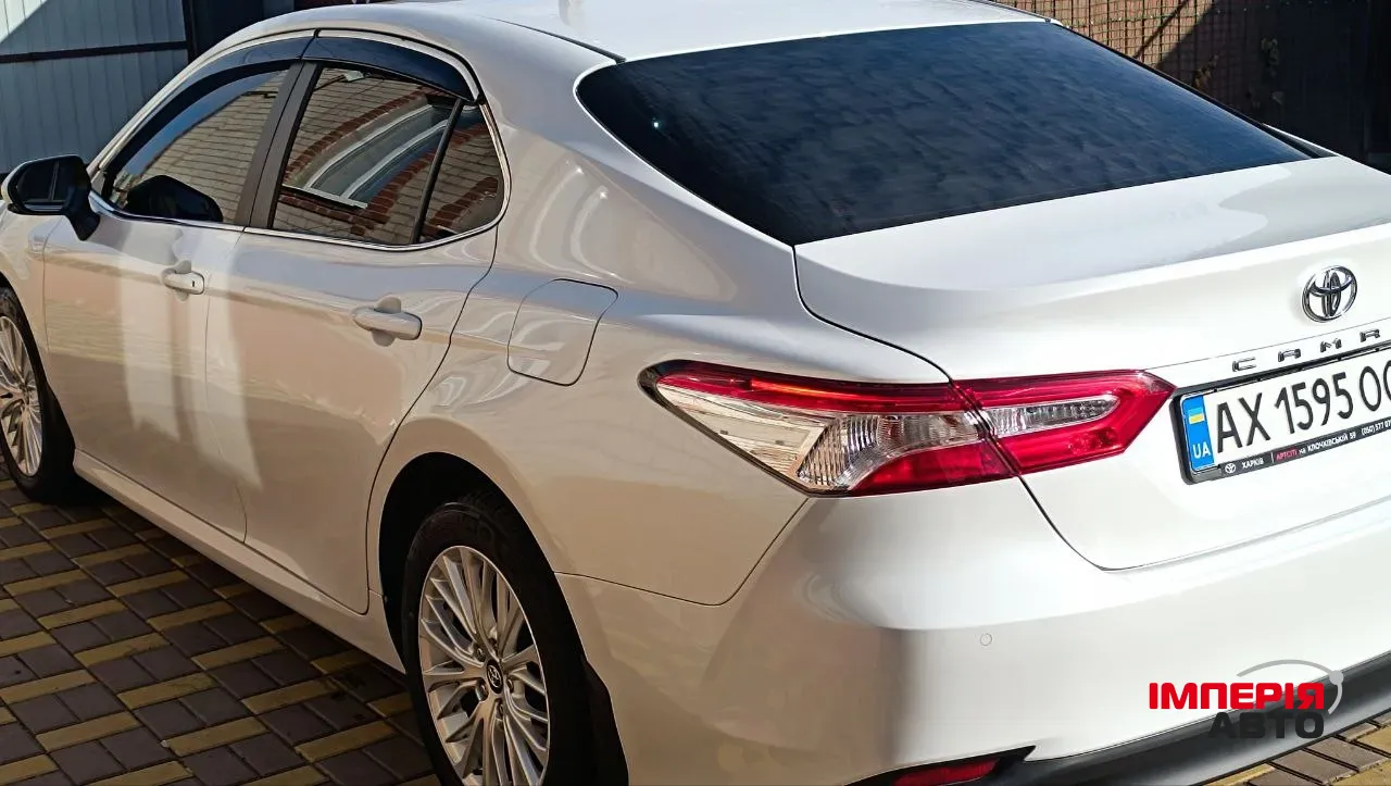 Toyota Camry - фото 8