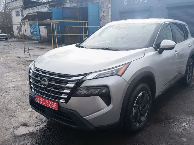 Nissan Rogue - фото 1