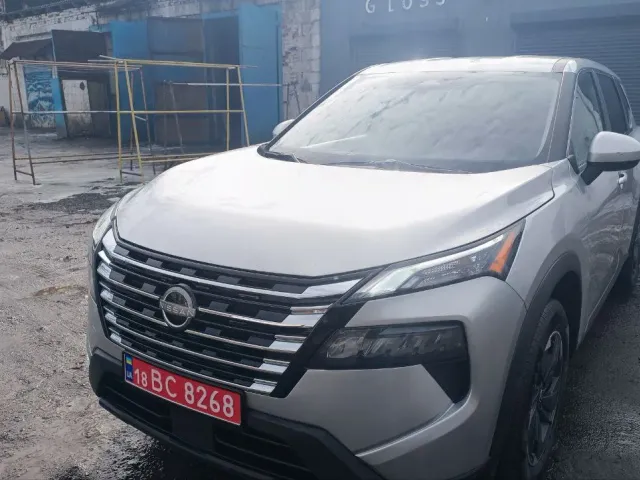 Nissan Rogue - фото 4