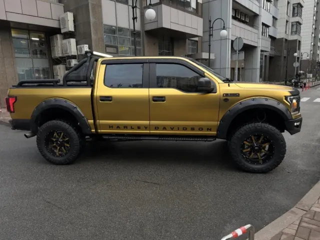 Ford F-150 - фото 5