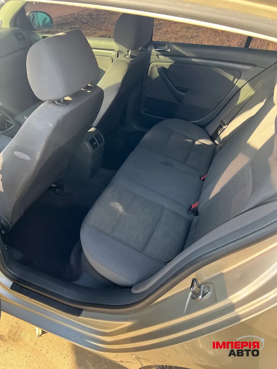 Volkswagen Golf - фото 17