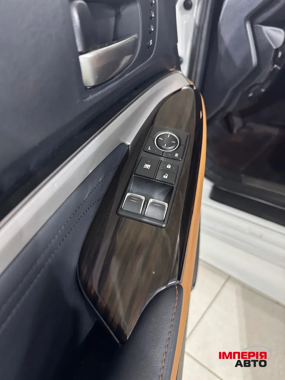 Lexus RC - фото 17