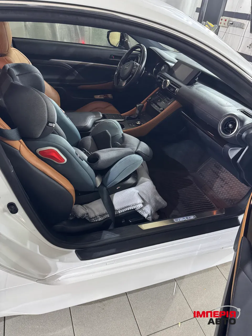 Lexus RC - фото 10