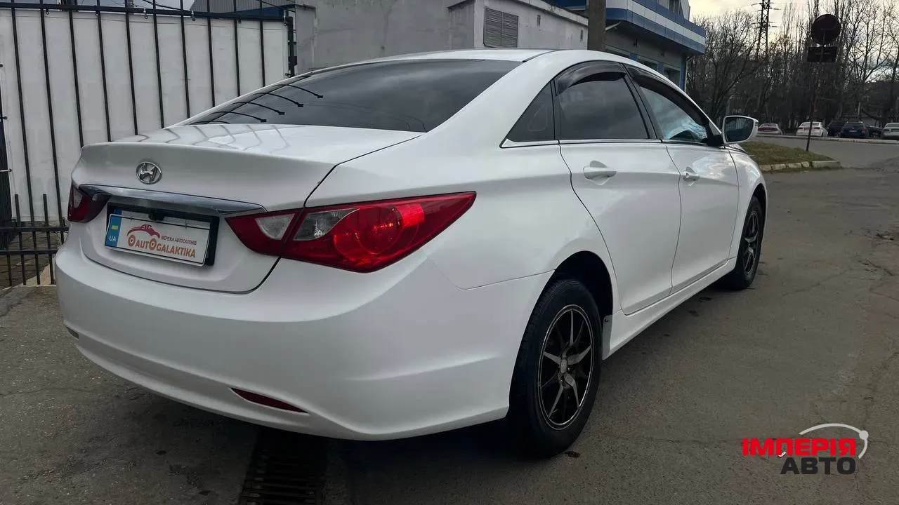 Hyundai Sonata - фото 8