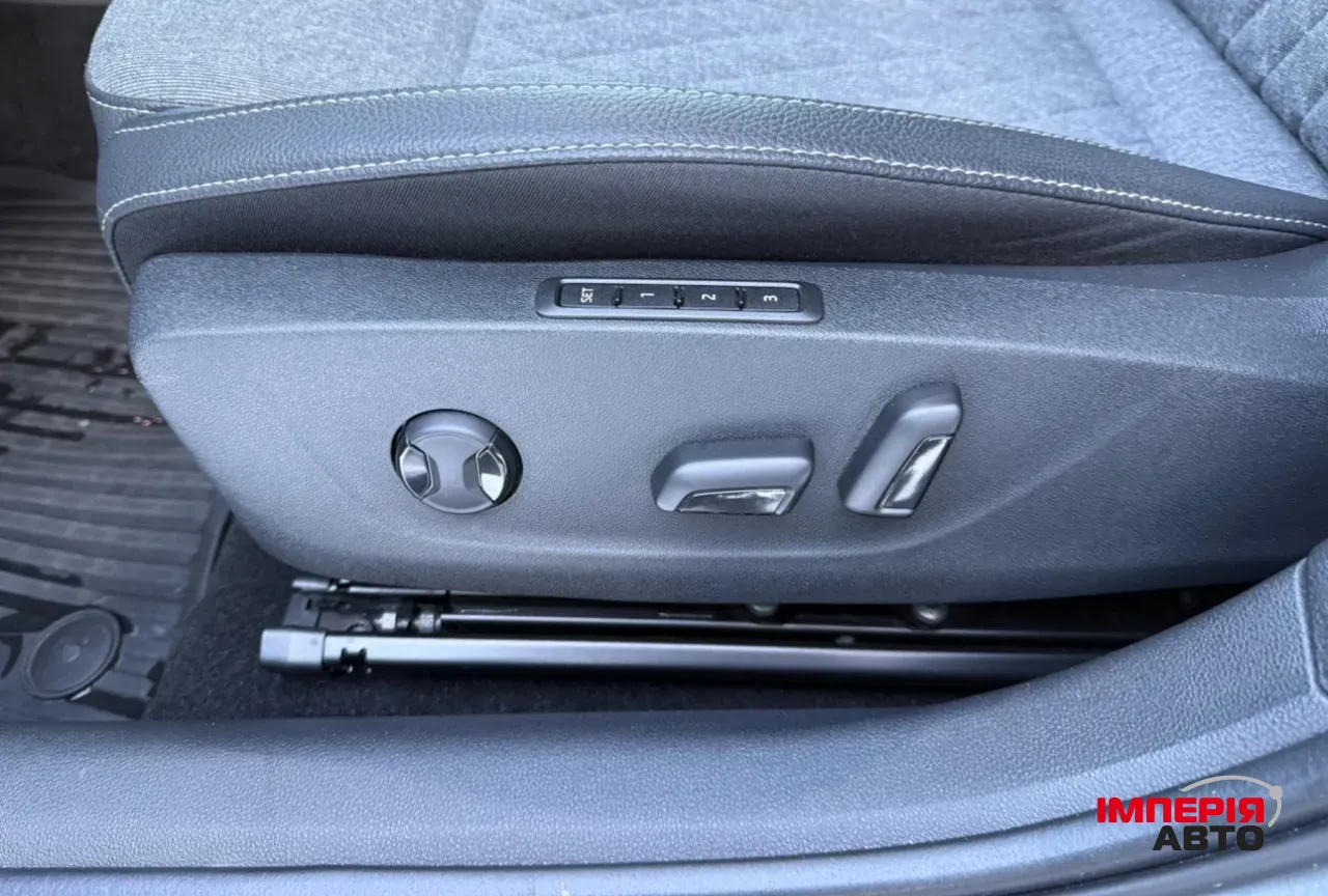 Skoda Octavia - фото 10