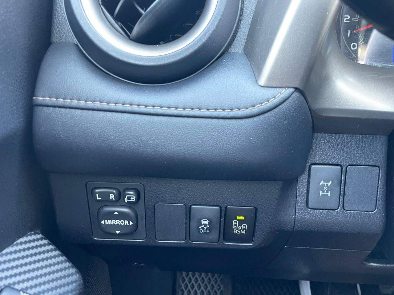 Toyota RAV4 - фото 23