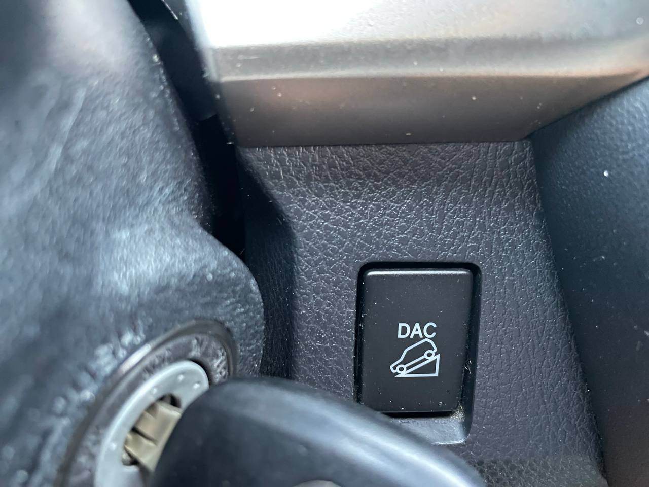 Toyota RAV4 - фото 21