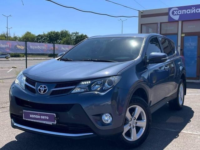 Toyota RAV4 - фото 5