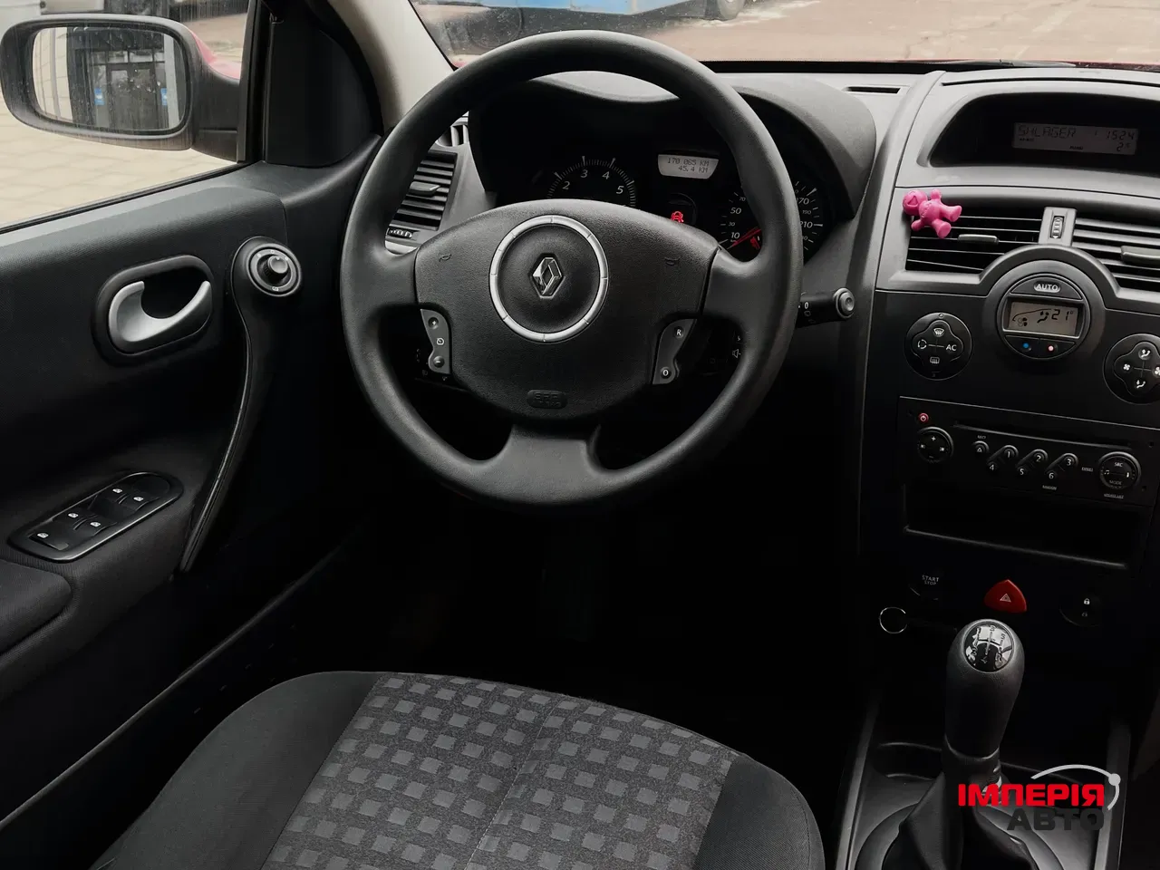 Renault Megane - фото 14