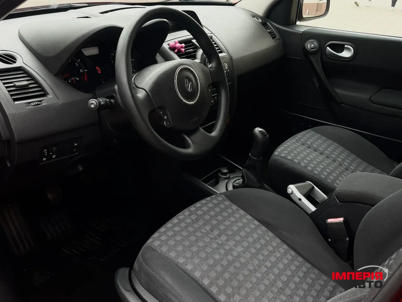 Renault Megane - фото 13