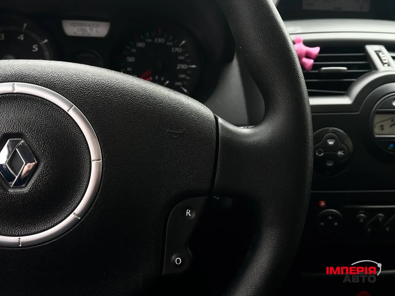 Renault Megane - фото 20